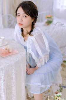 不良少年和白手杖女孩